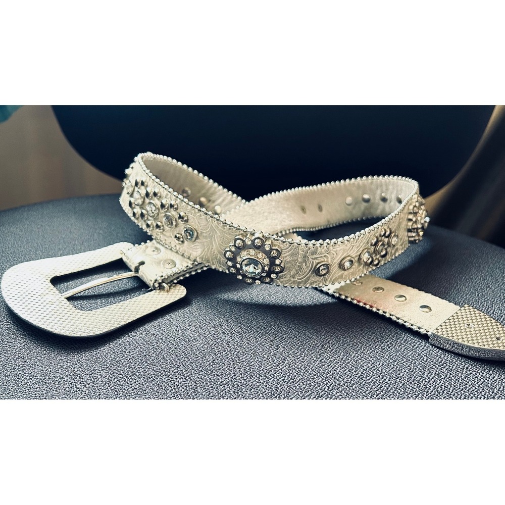 GUC Blazin Roxx Western Y2k Crystal Studded Embossed Silver Leather Belt - Picture 2 of 10